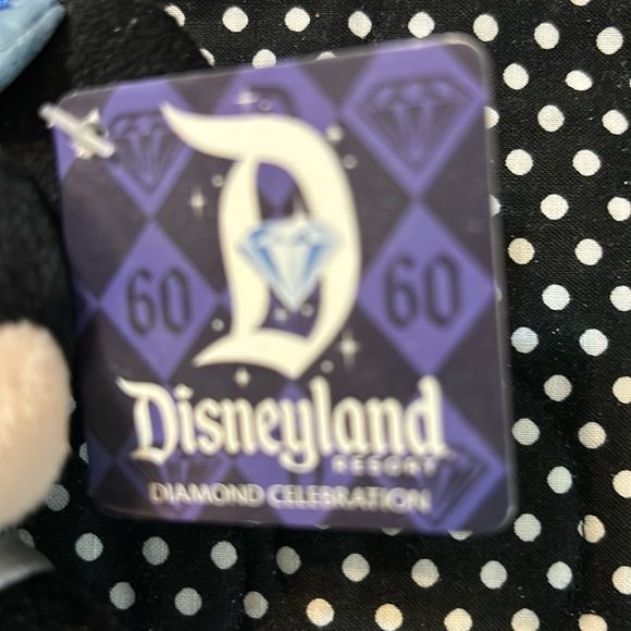 New Minnie Mouse Disneyland Diamond Celebration - Picture 3 of 9